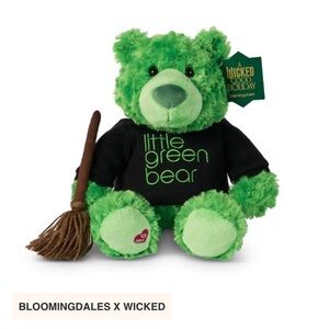 Bloomingdale’s Wicked Elphaba Bear x Gund 💚 🧹✨